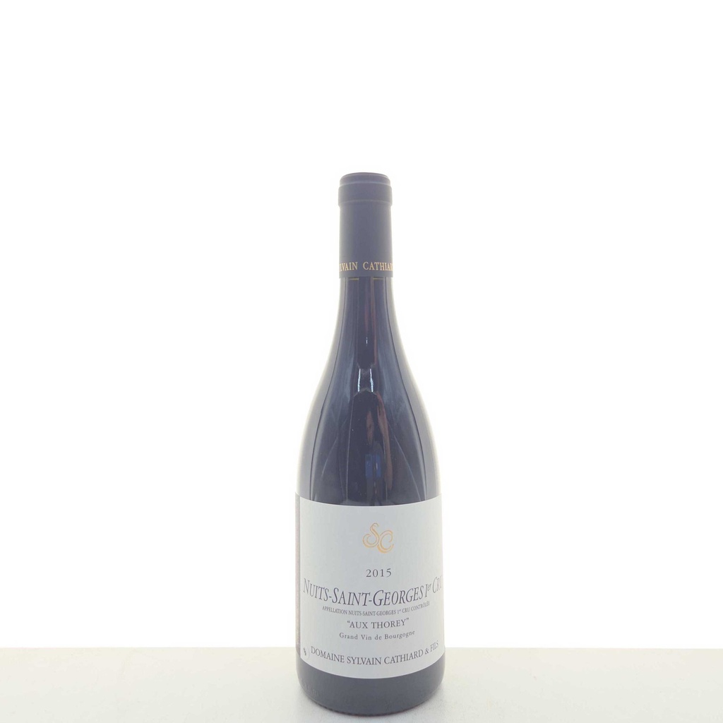 Aux Thorey Domaine Sylvain Cathiard 2015